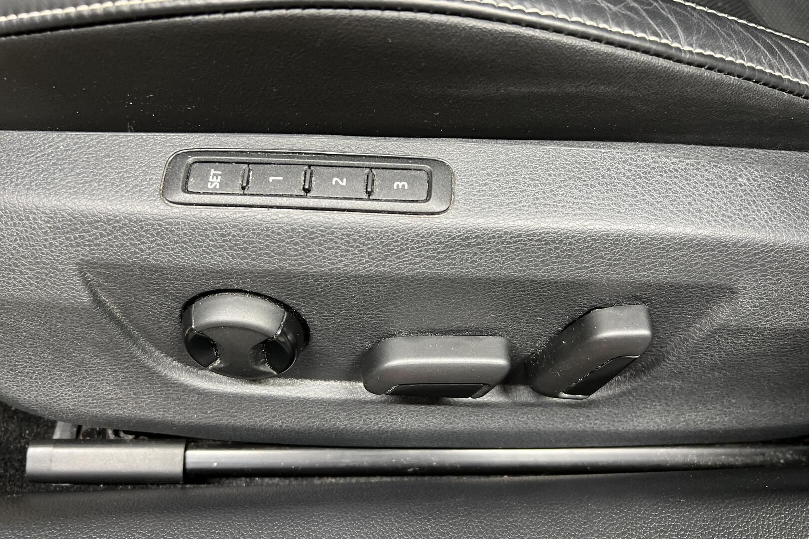 Skoda Superb iso kuva 19