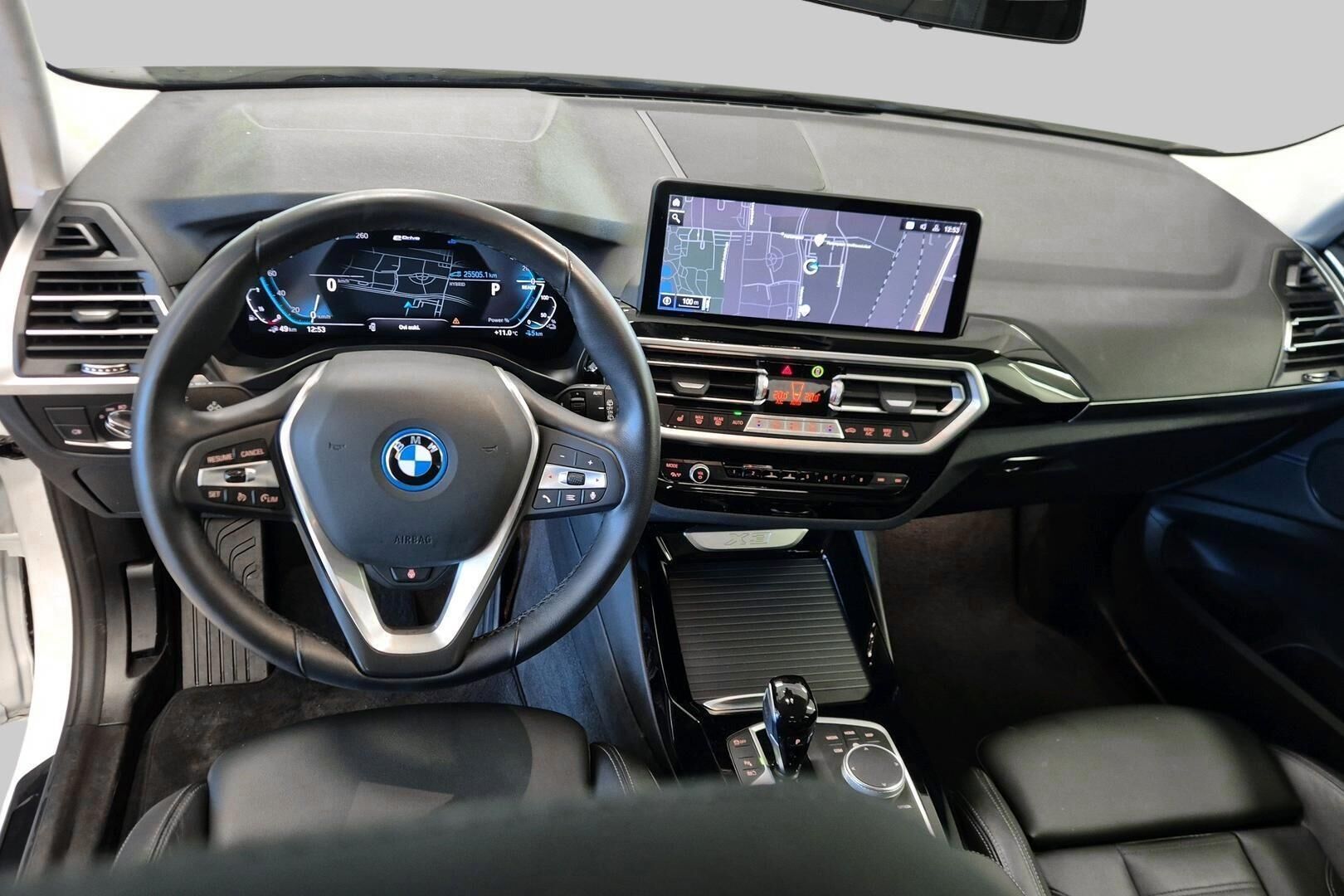BMW X3 iso kuva 10