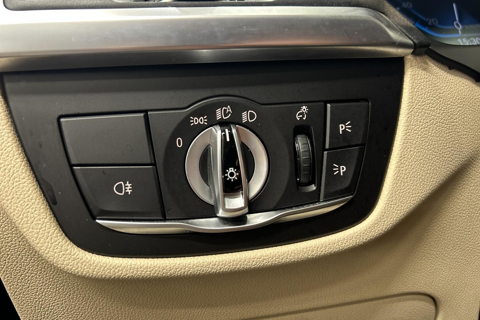 BMW X3 iso kuva 14