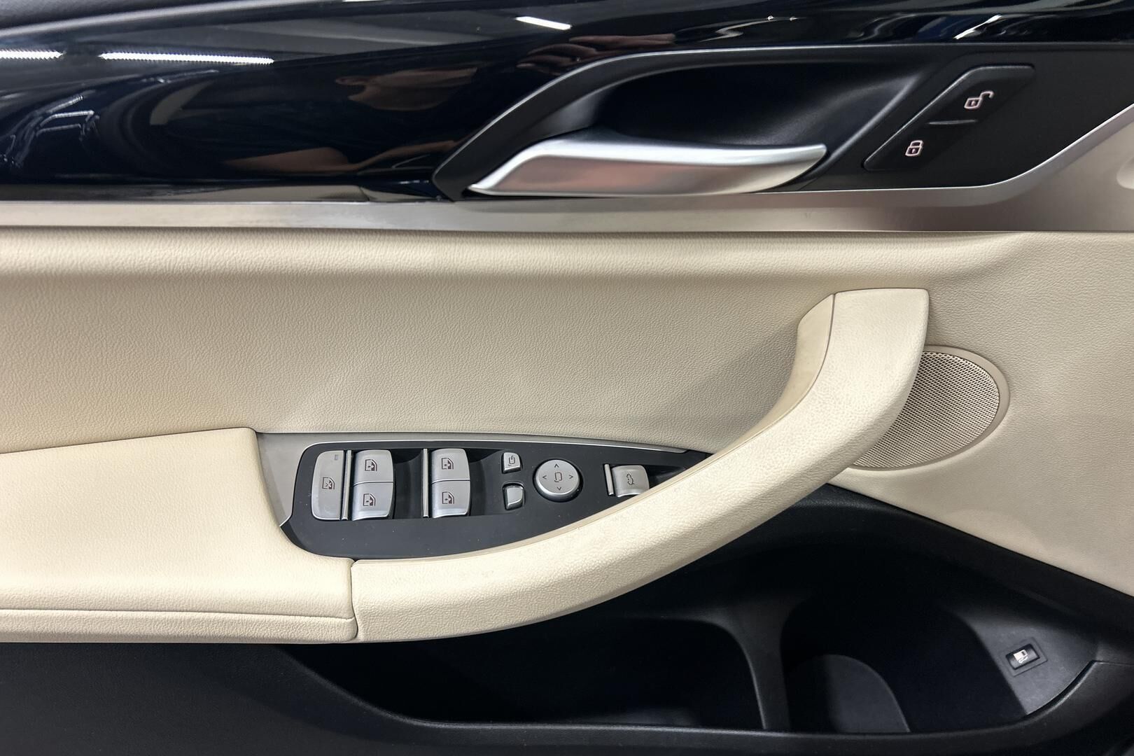 BMW X3 iso kuva 15