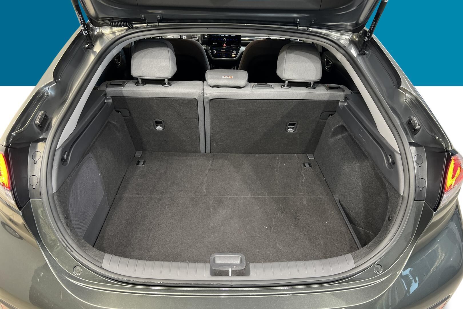 Hyundai IONIQ electric iso kuva 12