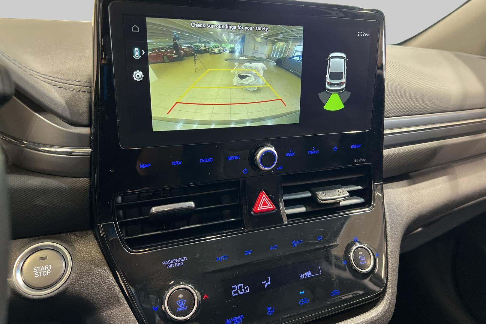 Hyundai IONIQ electric iso kuva 16