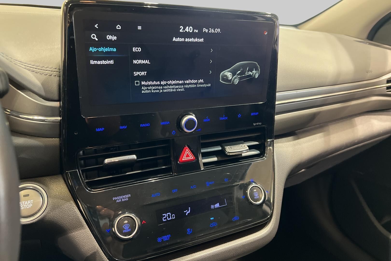 Hyundai IONIQ electric iso kuva 18