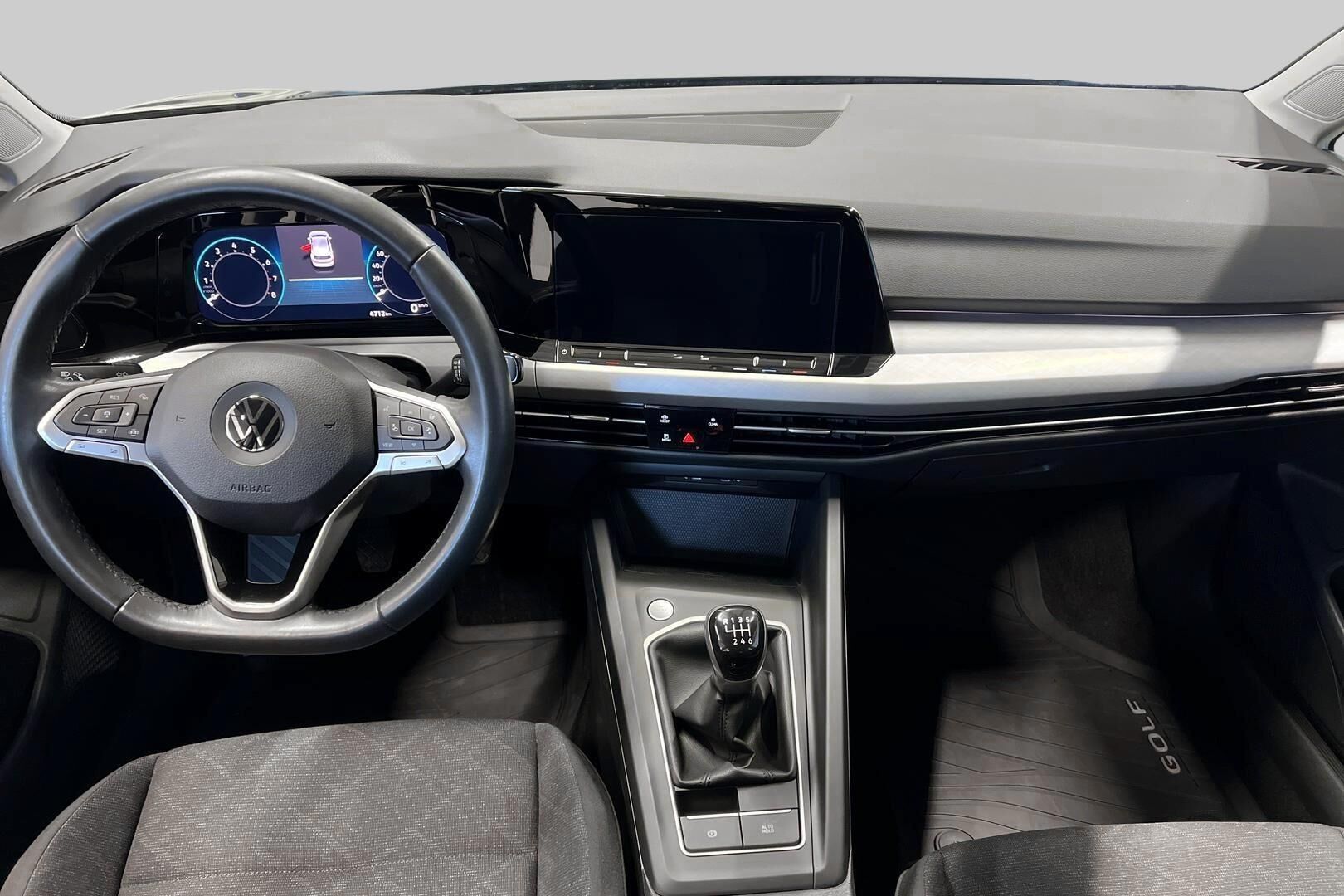 Volkswagen Golf iso kuva 10