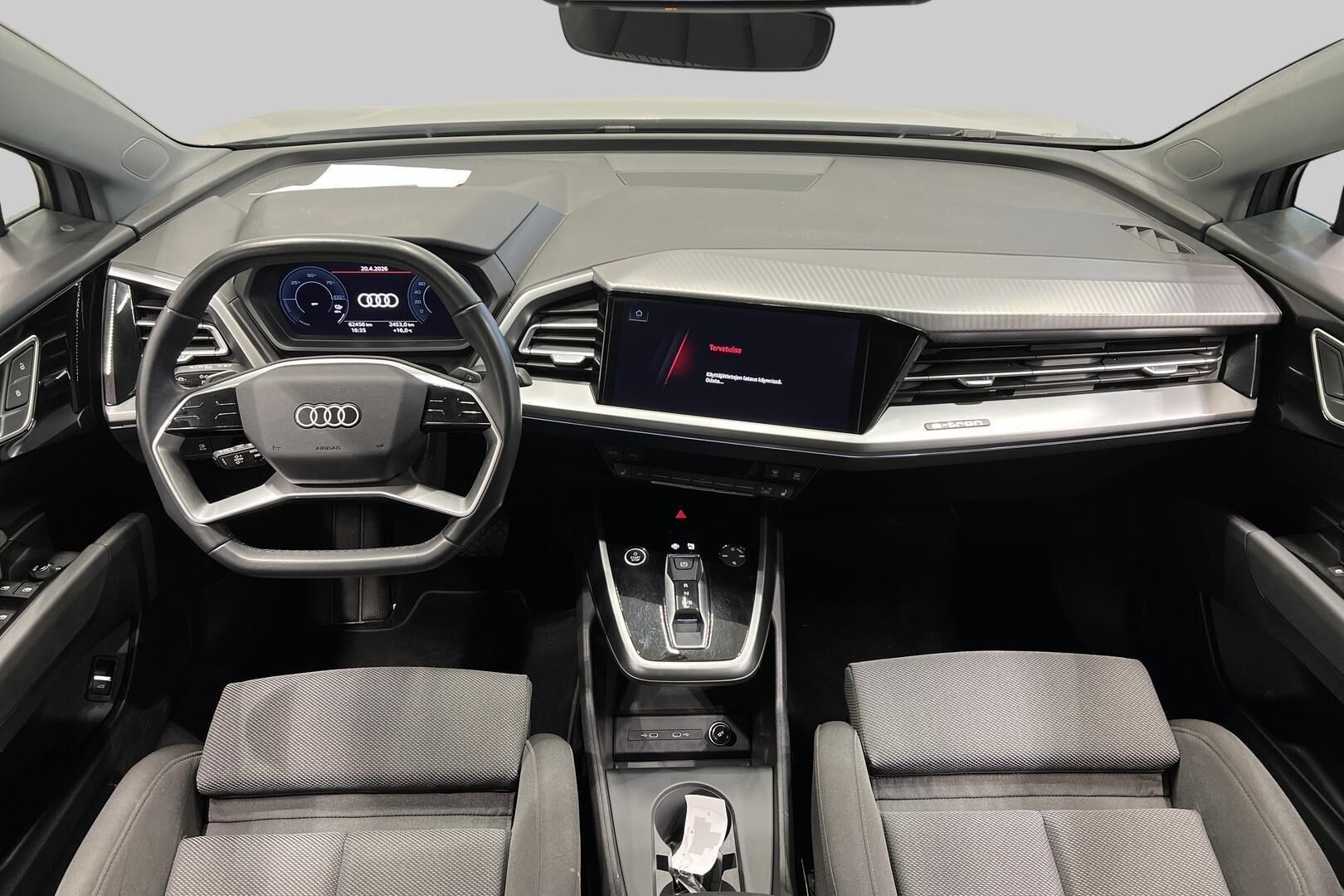 Audi Q4 e-tron iso kuva 11