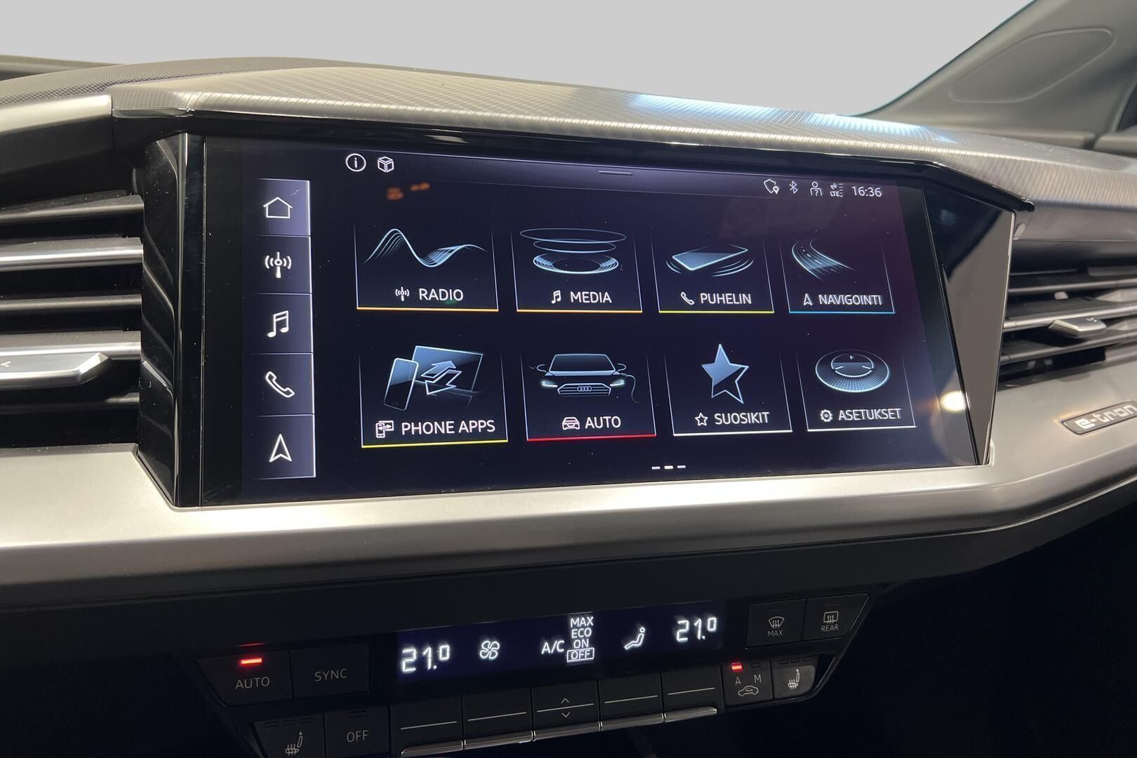 Audi Q4 e-tron iso kuva 16