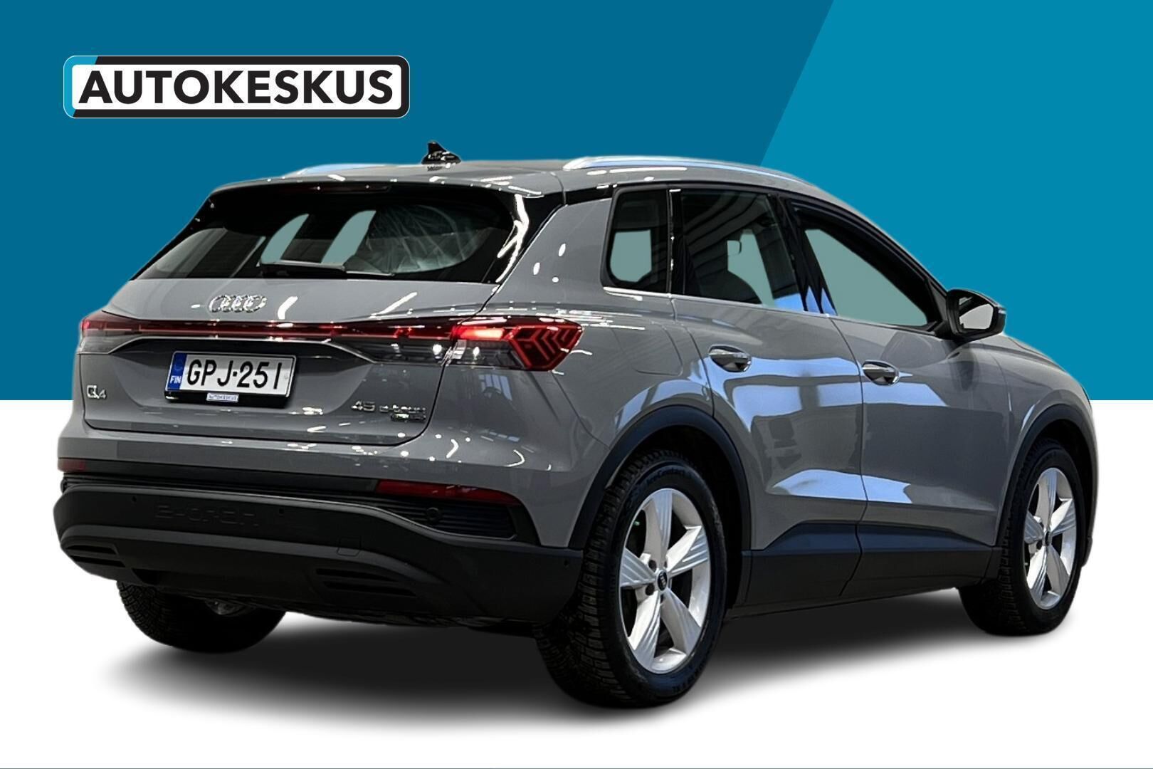 Audi Q4 e-tron iso kuva 5