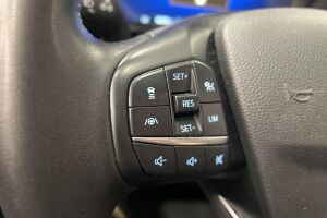 Ford Kuga esikatselu 22