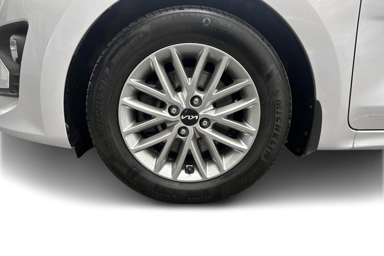 Kia Rio iso kuva 12