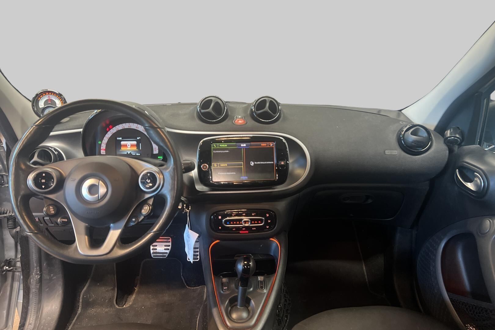 smart forfour iso kuva 10