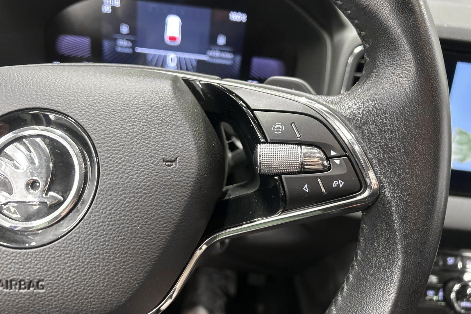 Skoda Karoq iso kuva 18