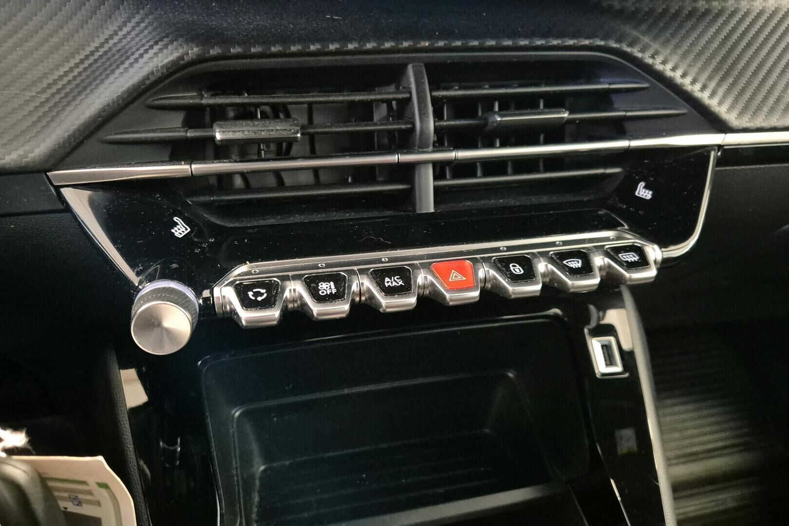 Peugeot 2008 iso kuva 14