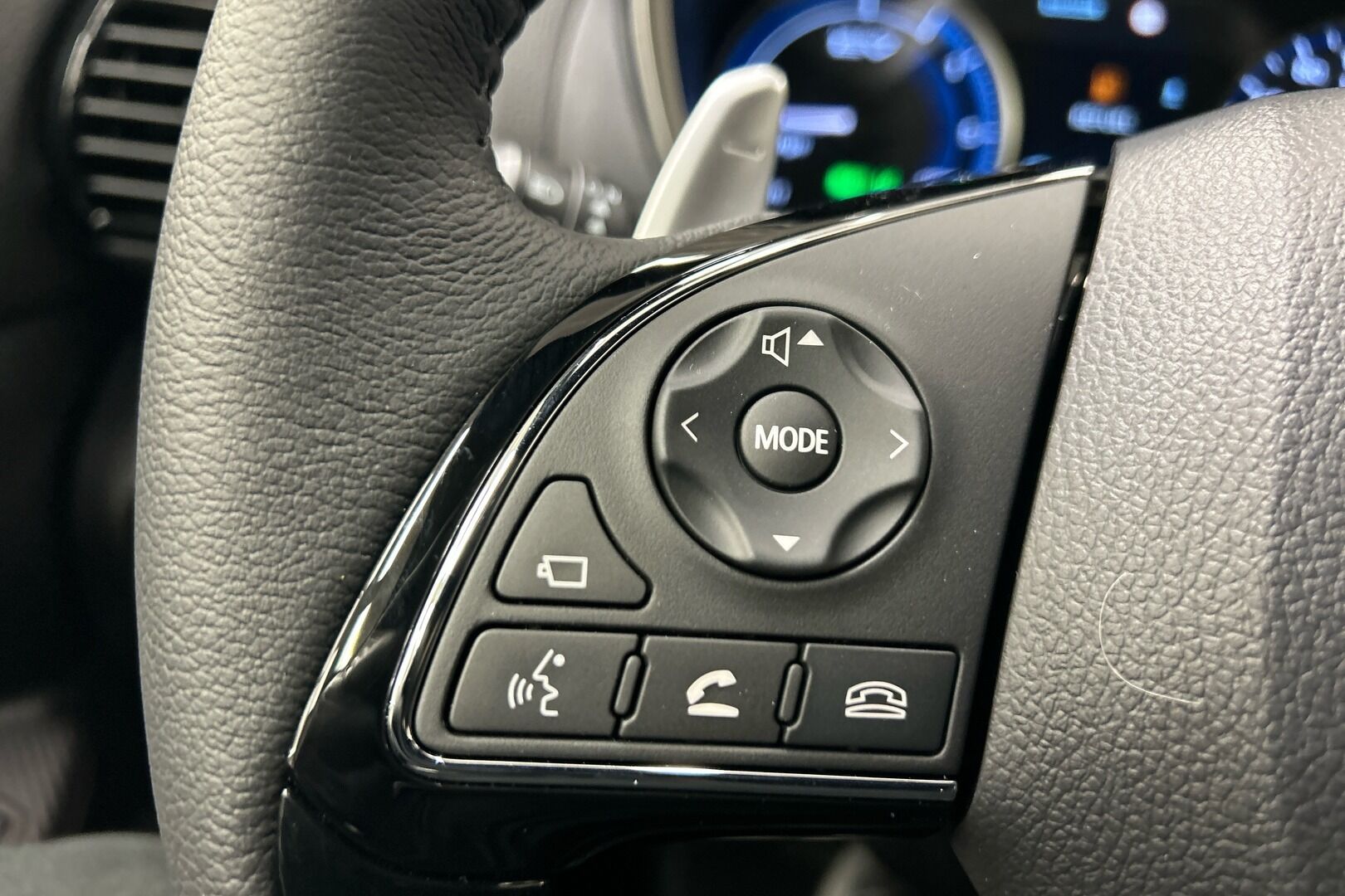 Mitsubishi Eclipse Cross iso kuva 12