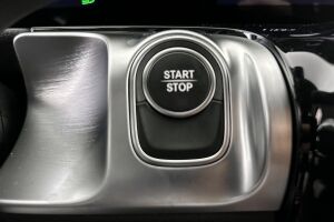 Mercedes-Benz EQB esikatselu 22