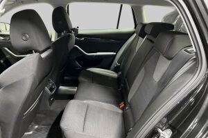 Skoda Octavia esikatselu 25