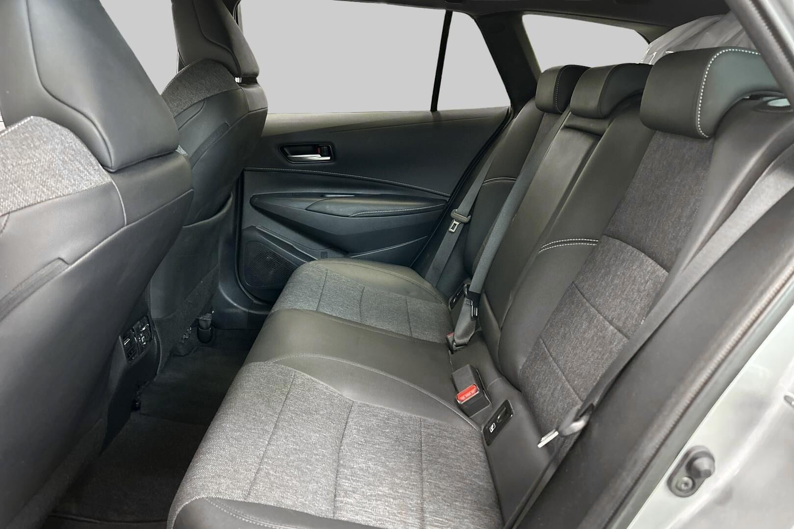 Toyota Corolla iso kuva 9