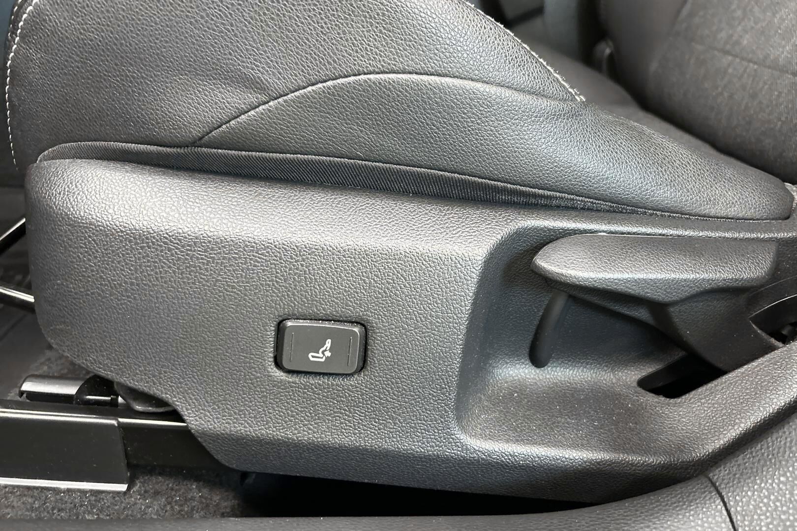 Toyota Corolla iso kuva 15