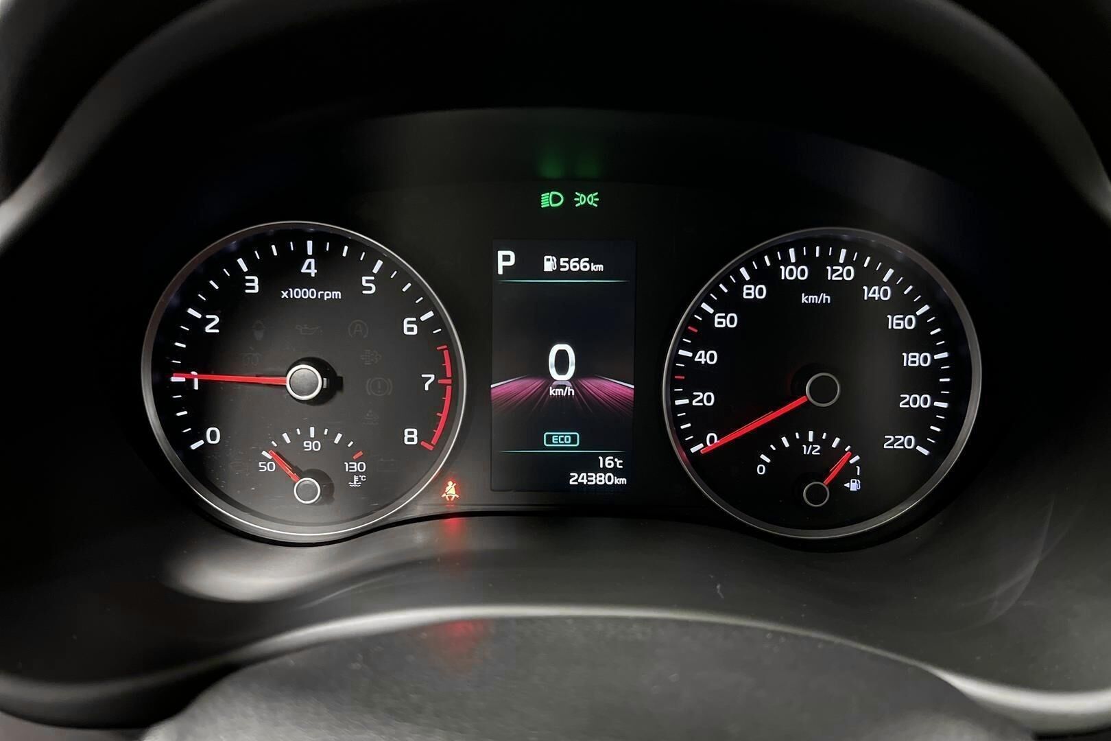 KIA Stonic iso kuva 13