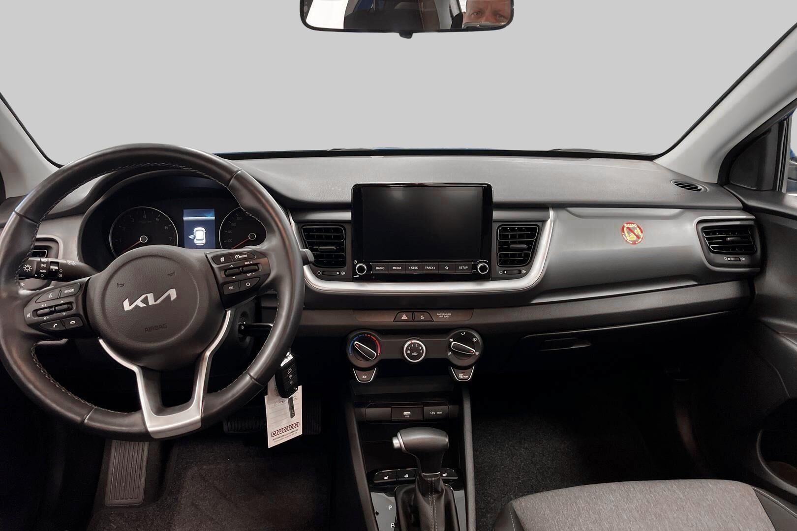 Kia Stonic iso kuva 10