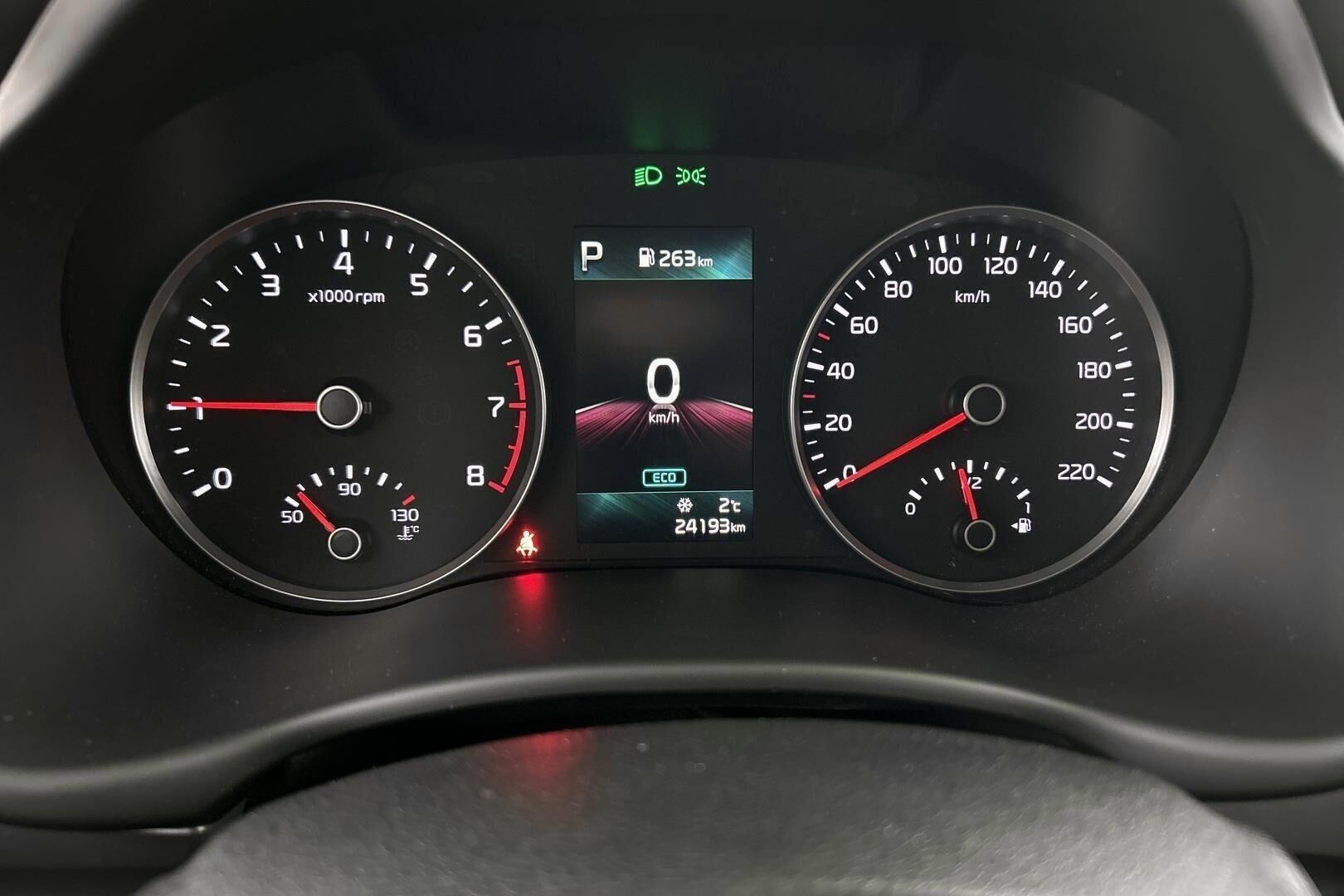 Kia Stonic iso kuva 15