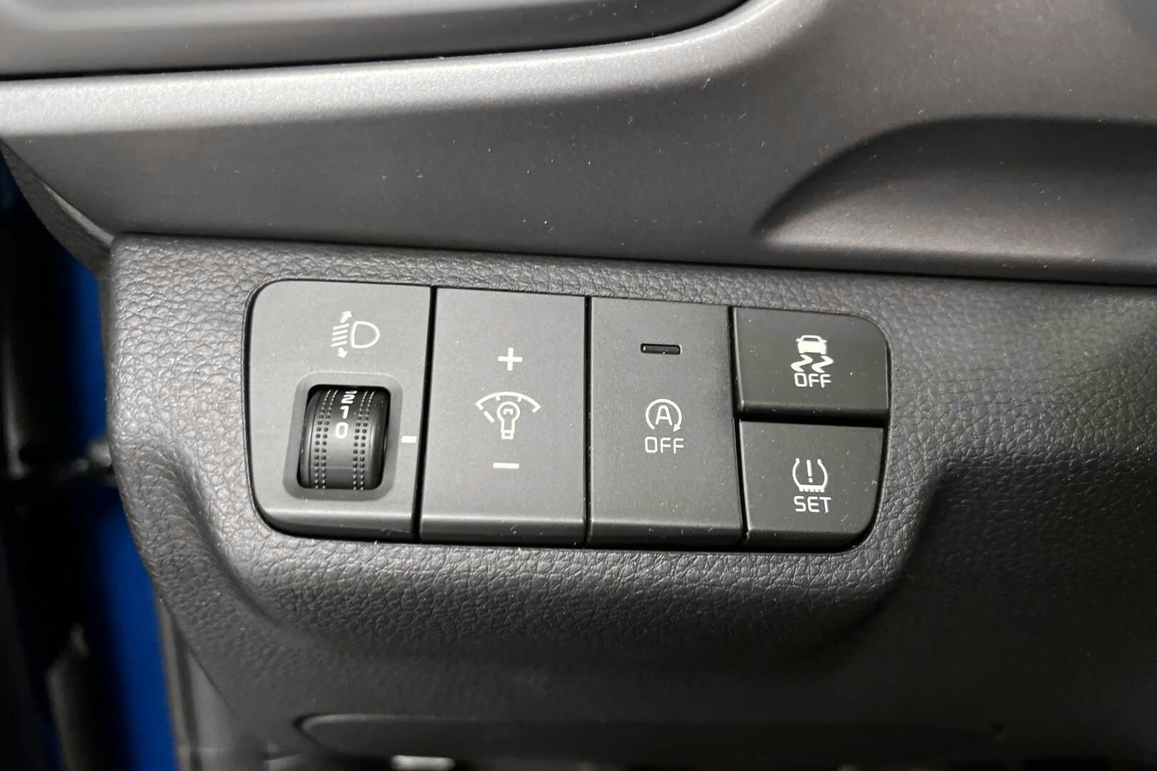 Kia Stonic iso kuva 18