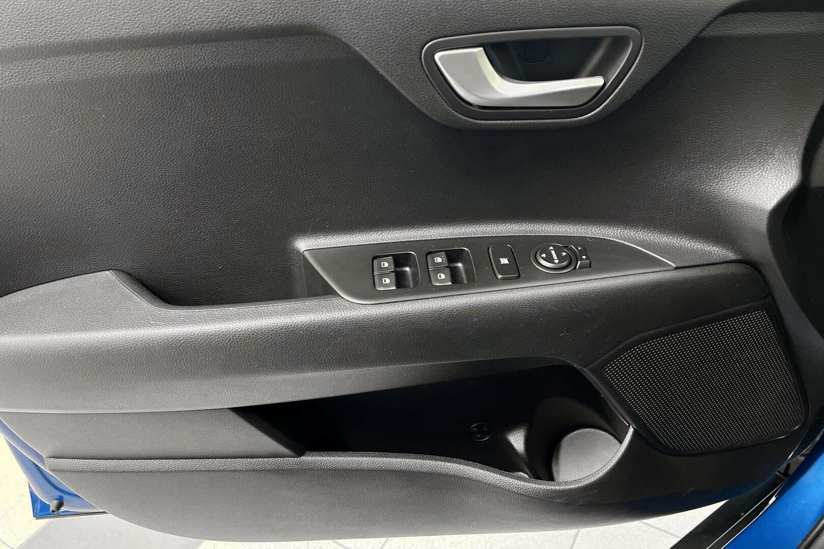 Kia Stonic iso kuva 19