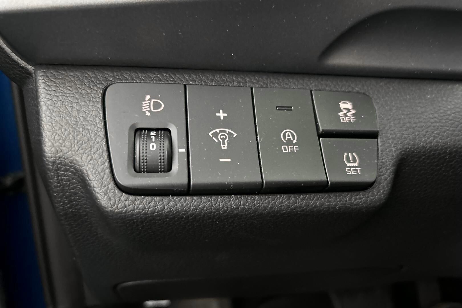 Kia Stonic iso kuva 23