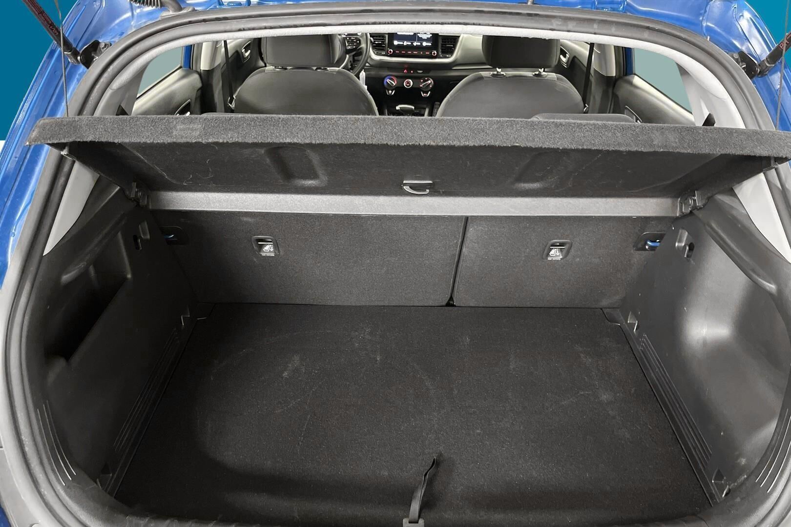 Kia Stonic iso kuva 12