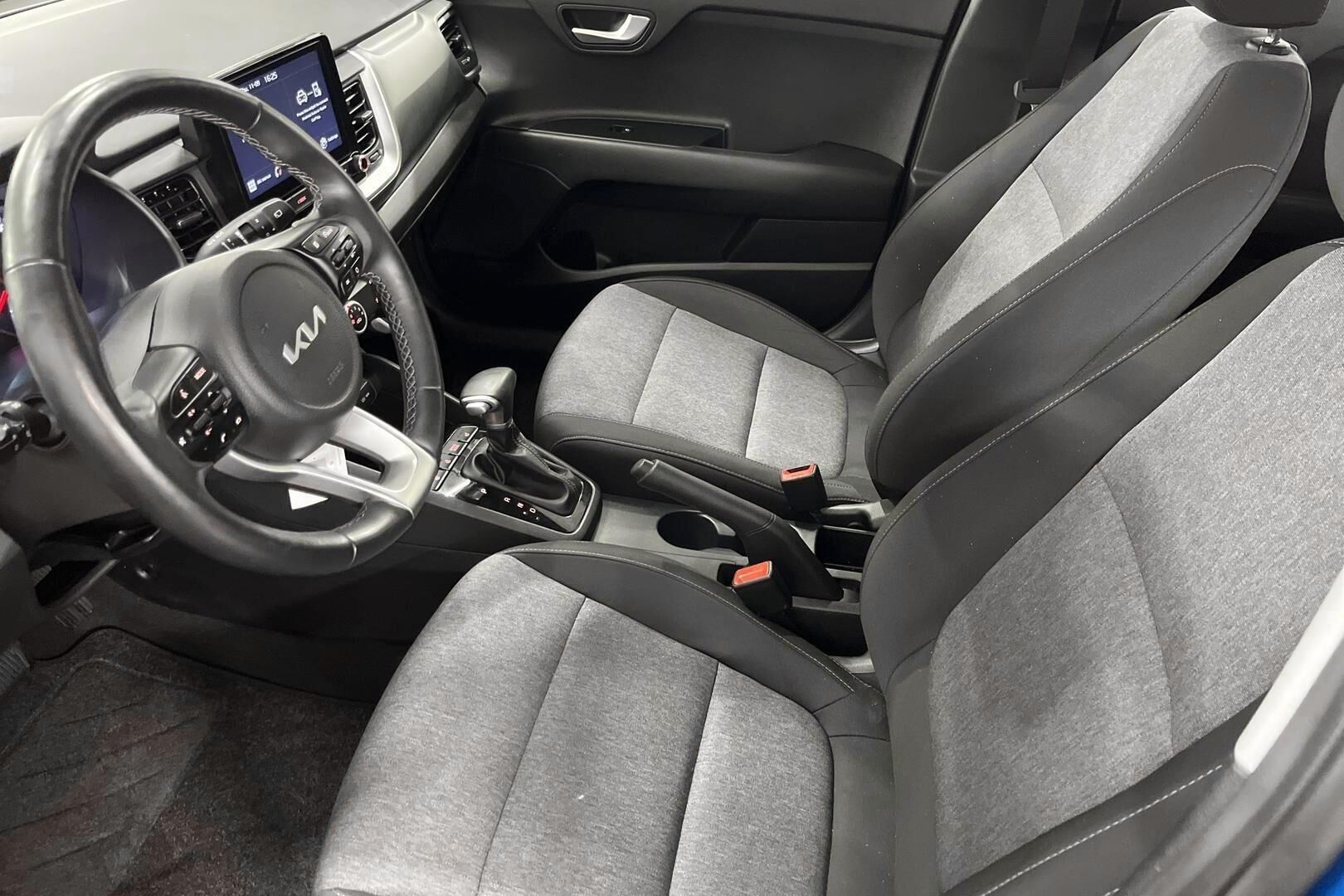 Kia Stonic iso kuva 9