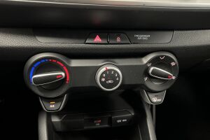 Kia Stonic esikatselu 16