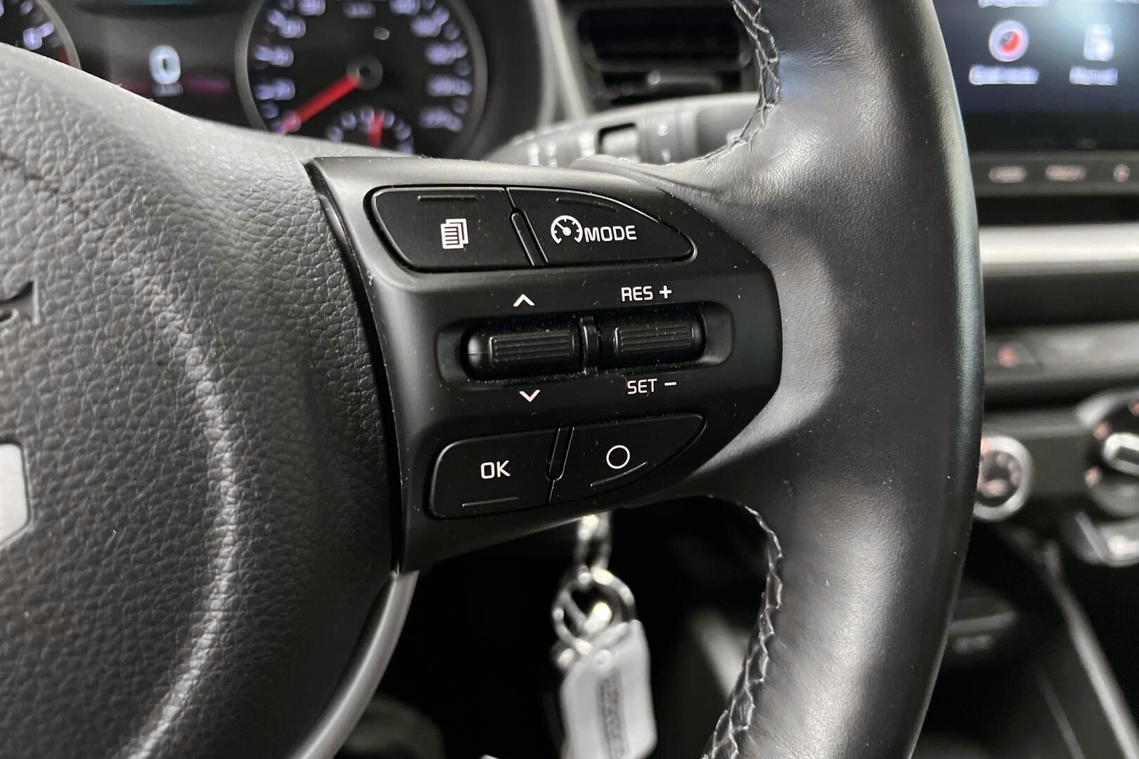 Kia Stonic iso kuva 18