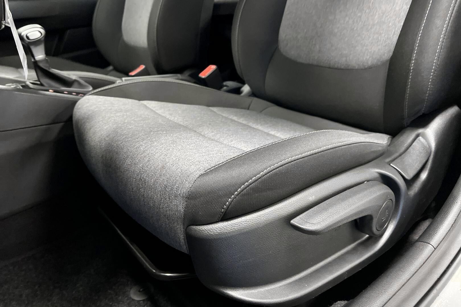 Kia Stonic iso kuva 22