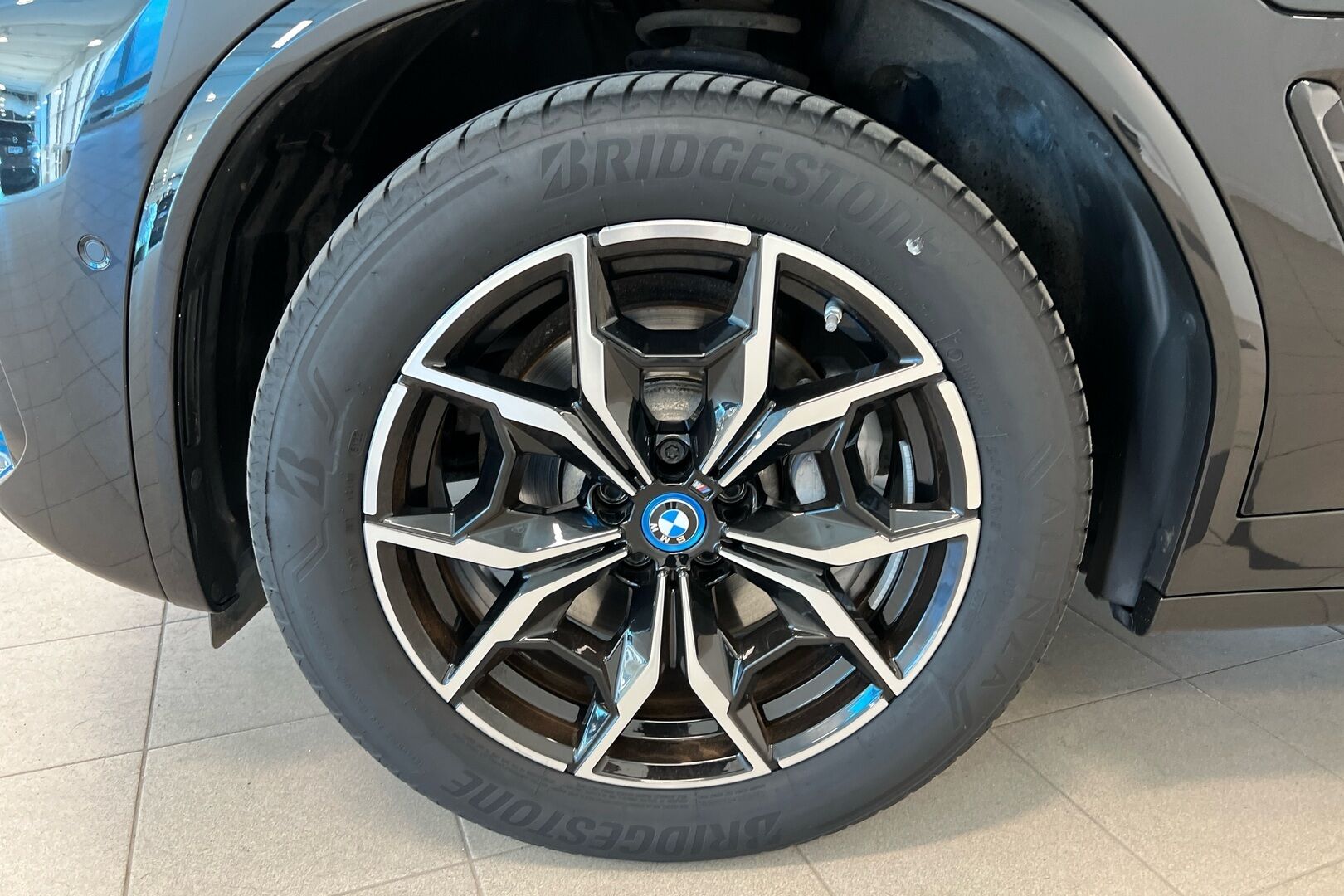 BMW X3 iso kuva 9