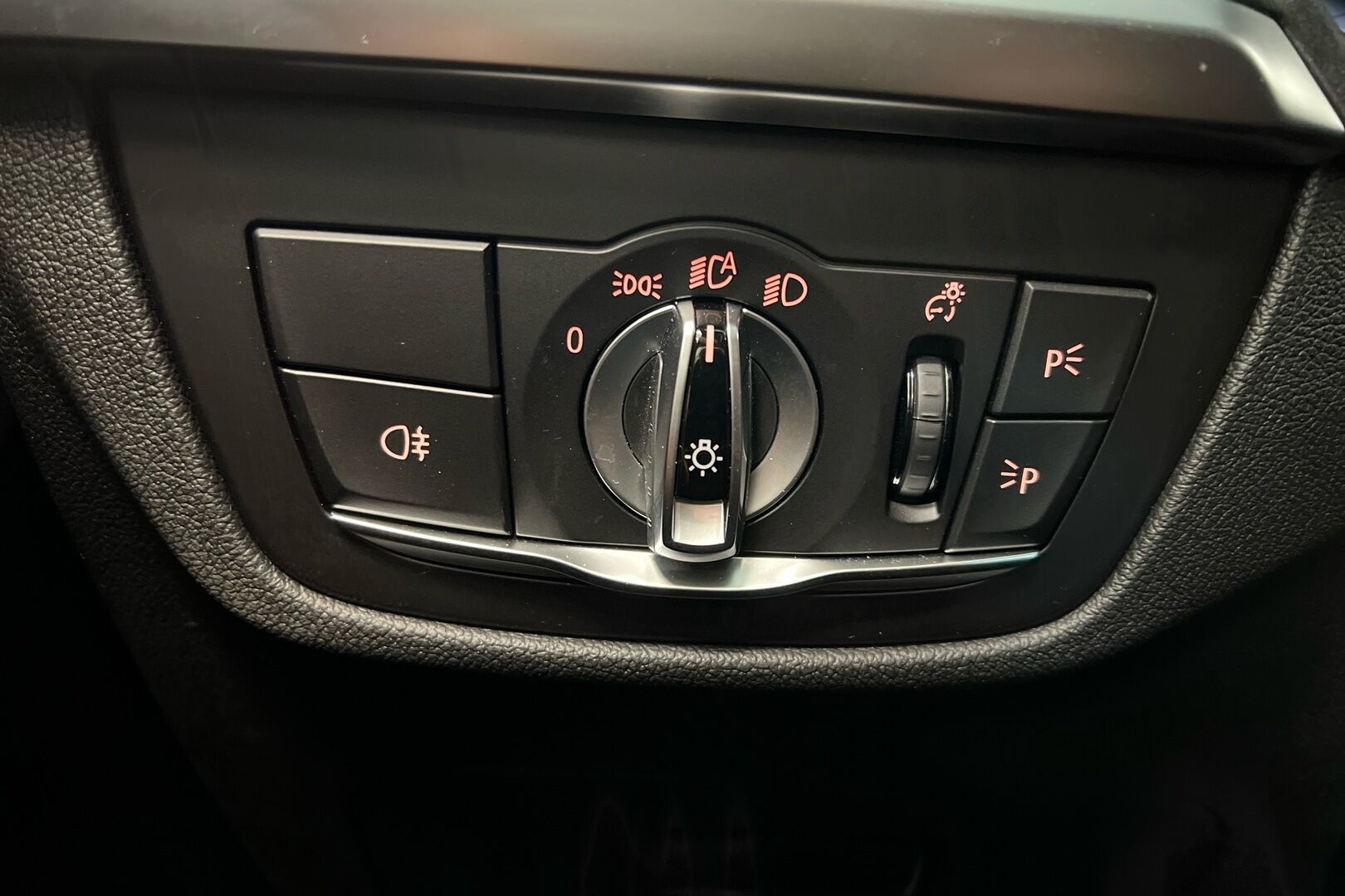 BMW X3 iso kuva 16