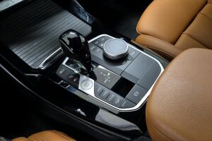 BMW X3 esikatselu 16