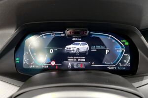 BMW X5 esikatselu 32