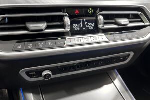 BMW X5 esikatselu 18