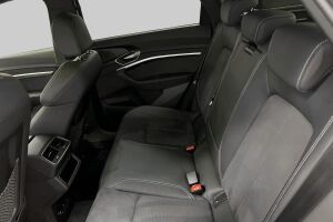 Audi Q8 e-tron esikatselu 10