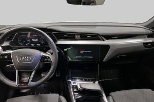 Audi Q8 e-tron esikatselu 11