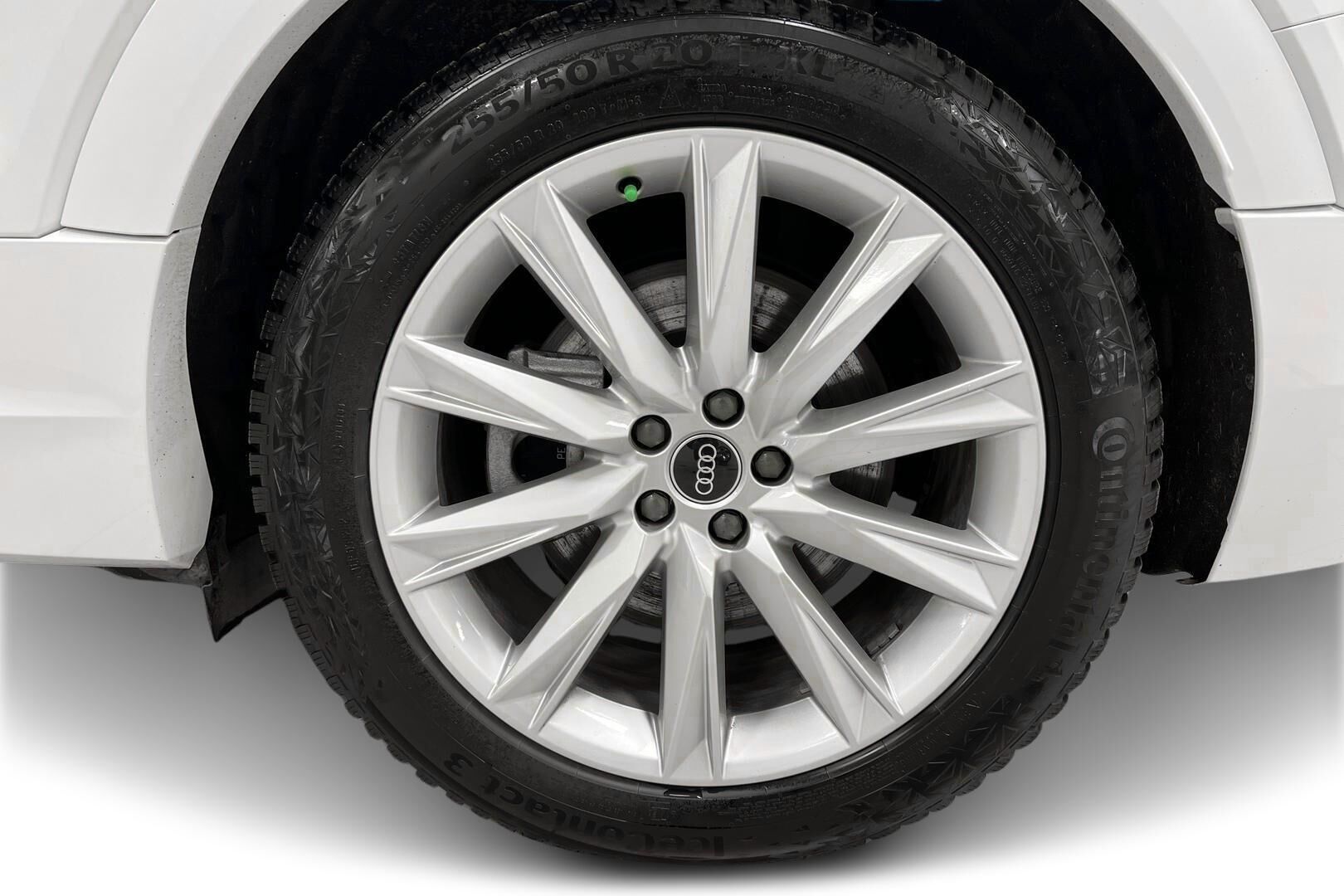 Audi Q8 e-tron iso kuva 13