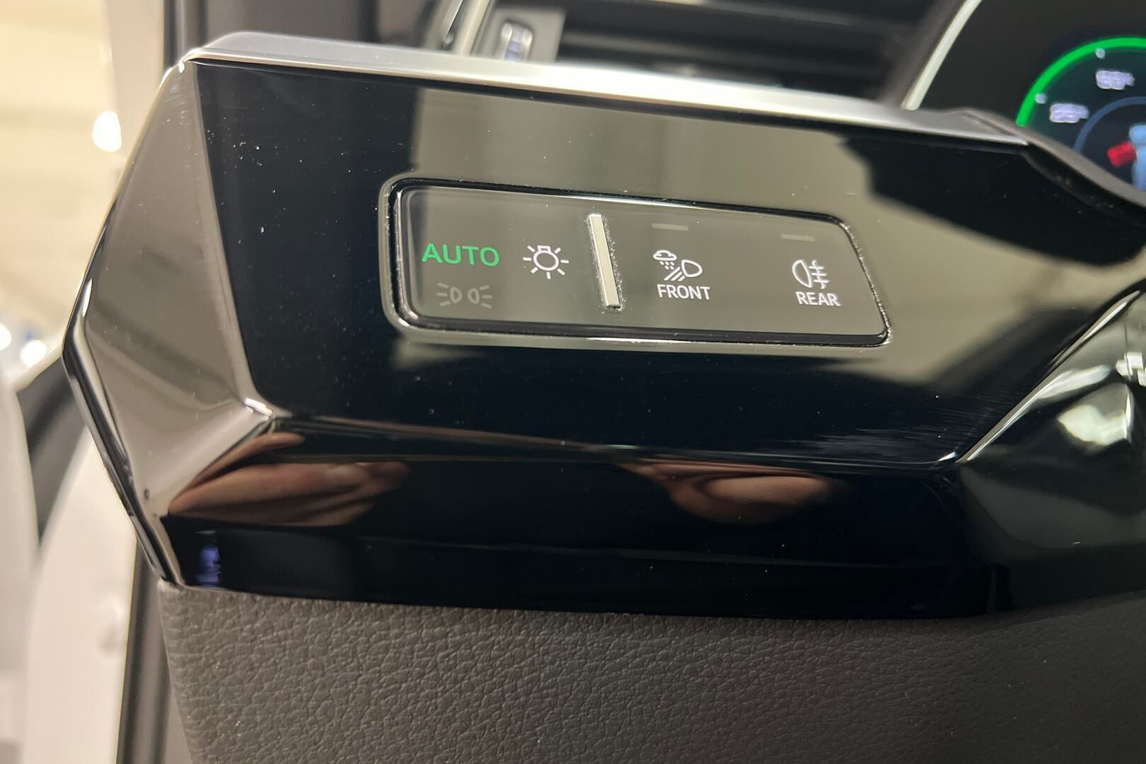 Audi Q8 e-tron iso kuva 19