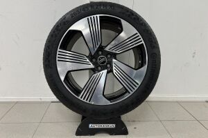 Audi Q8 e-tron esikatselu 23