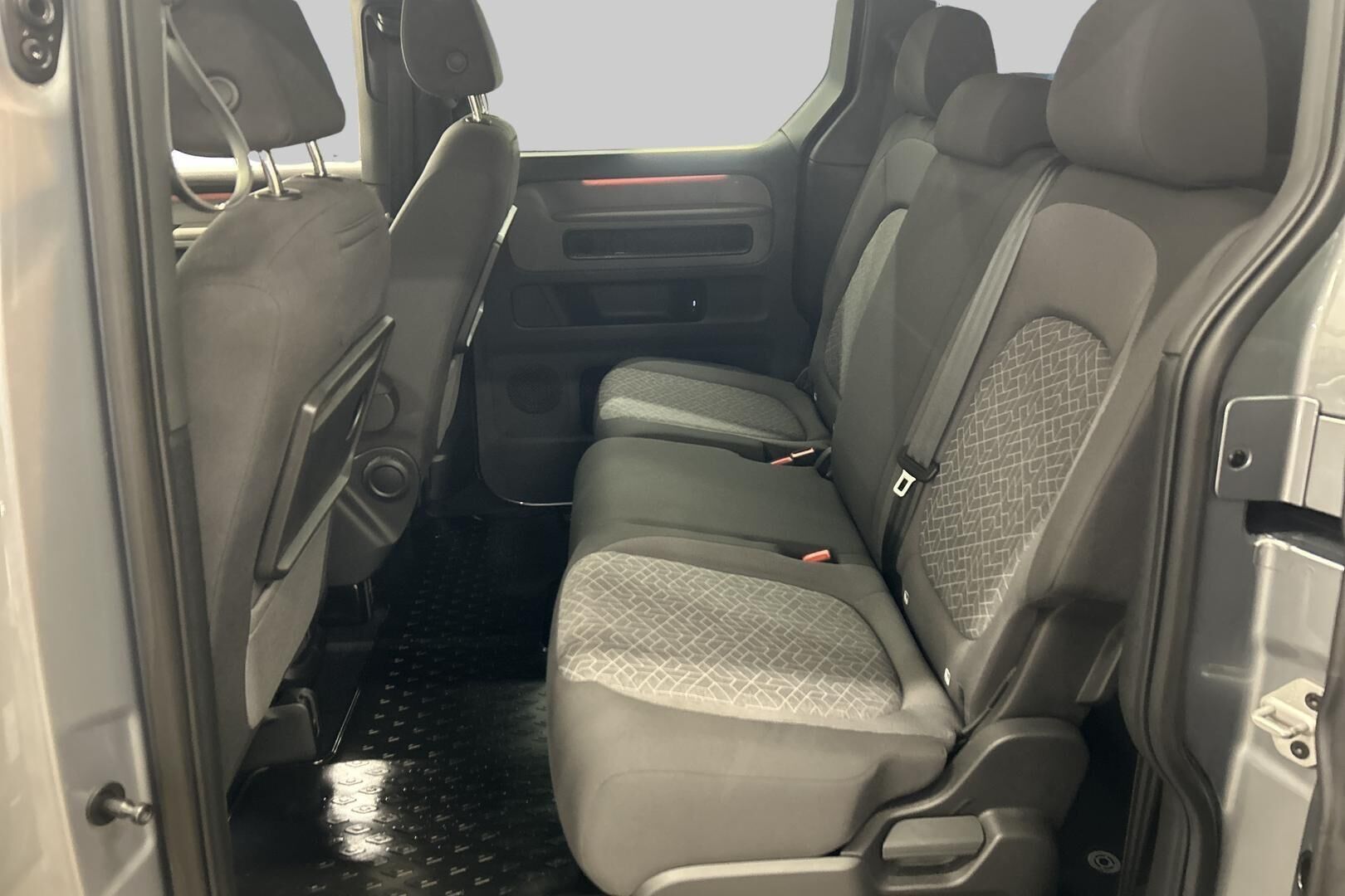 Volkswagen ID. Buzz iso kuva 10