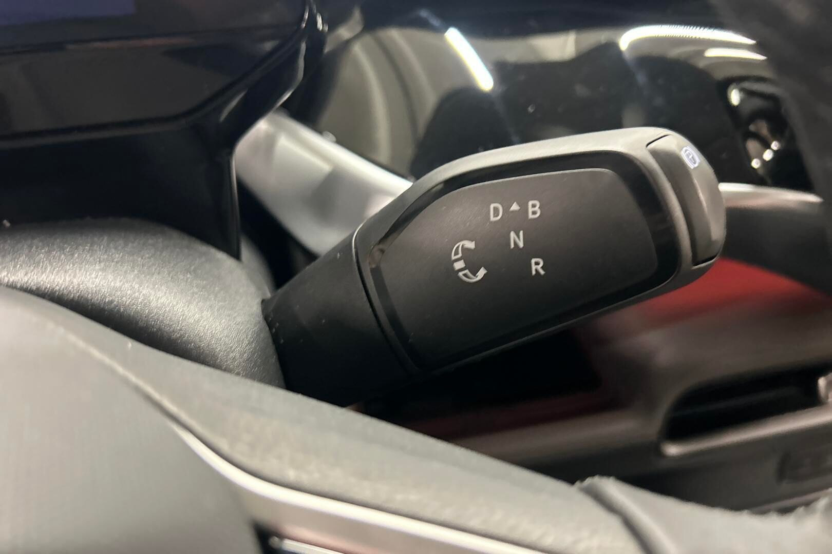 Volkswagen ID. Buzz iso kuva 16