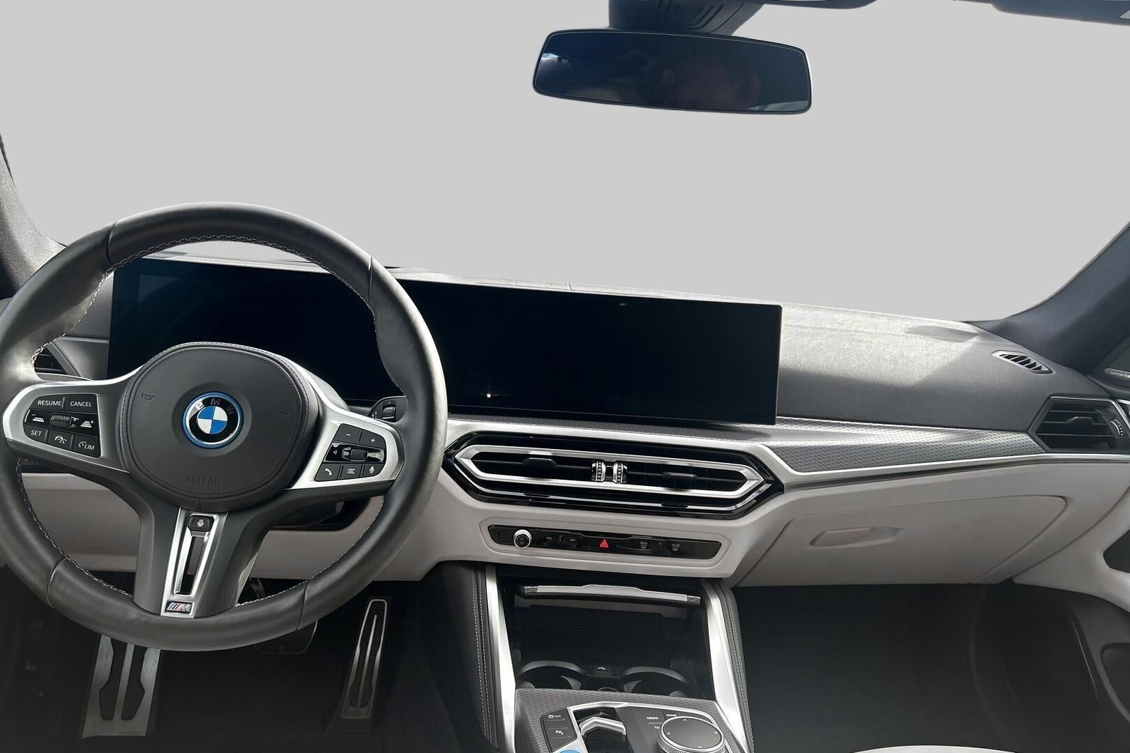 BMW i4 iso kuva 1