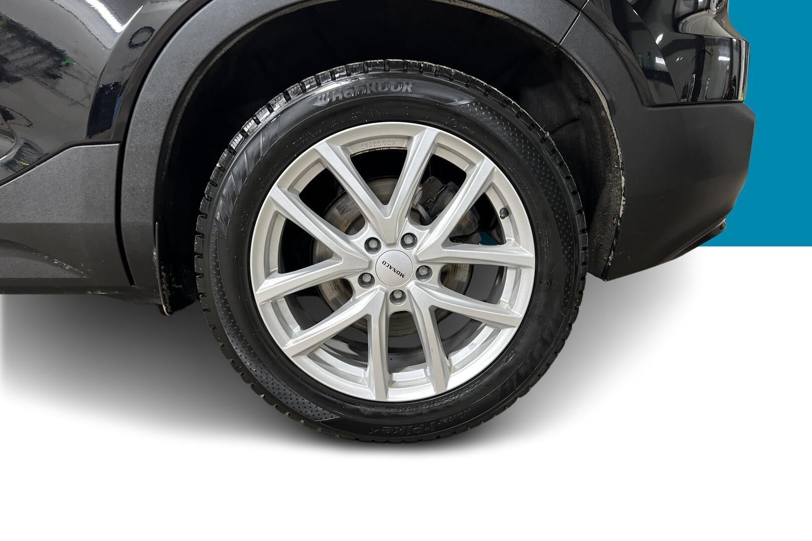 Volvo XC40 iso kuva 13