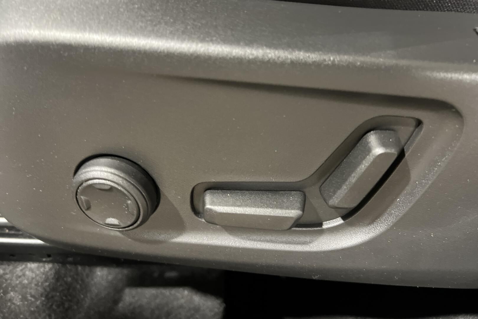 Volvo XC40 iso kuva 15