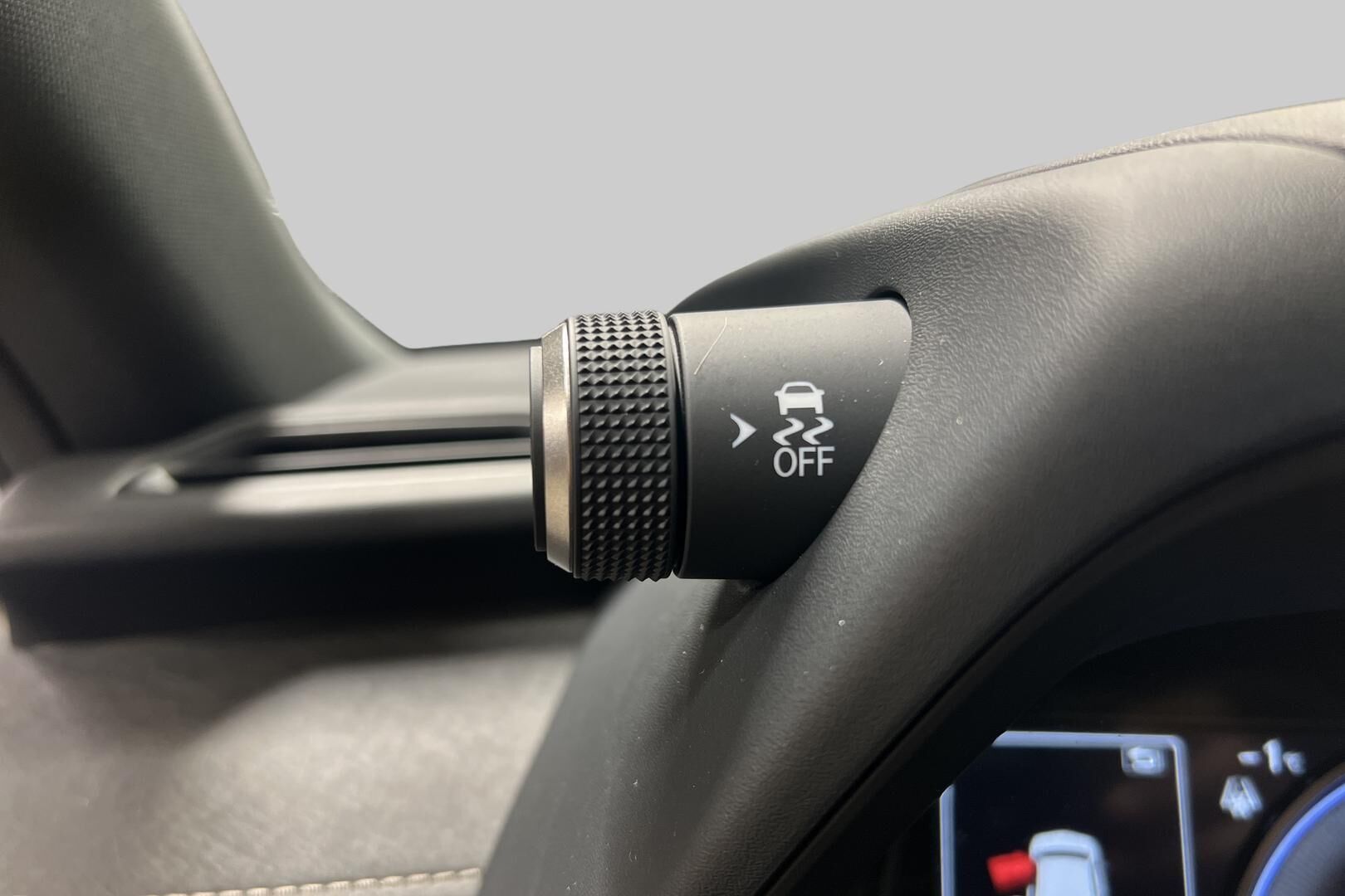 Lexus UX iso kuva 20