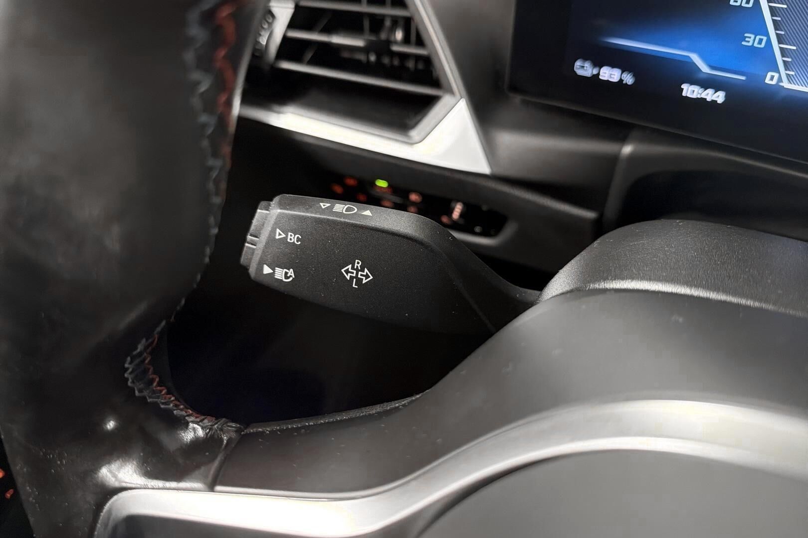 BMW I4 M50 iso kuva 15