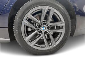 BMW i4 esikatselu 12